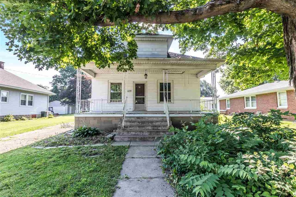 309 S Monroe St, Mackinaw, IL 61755 Trulia
