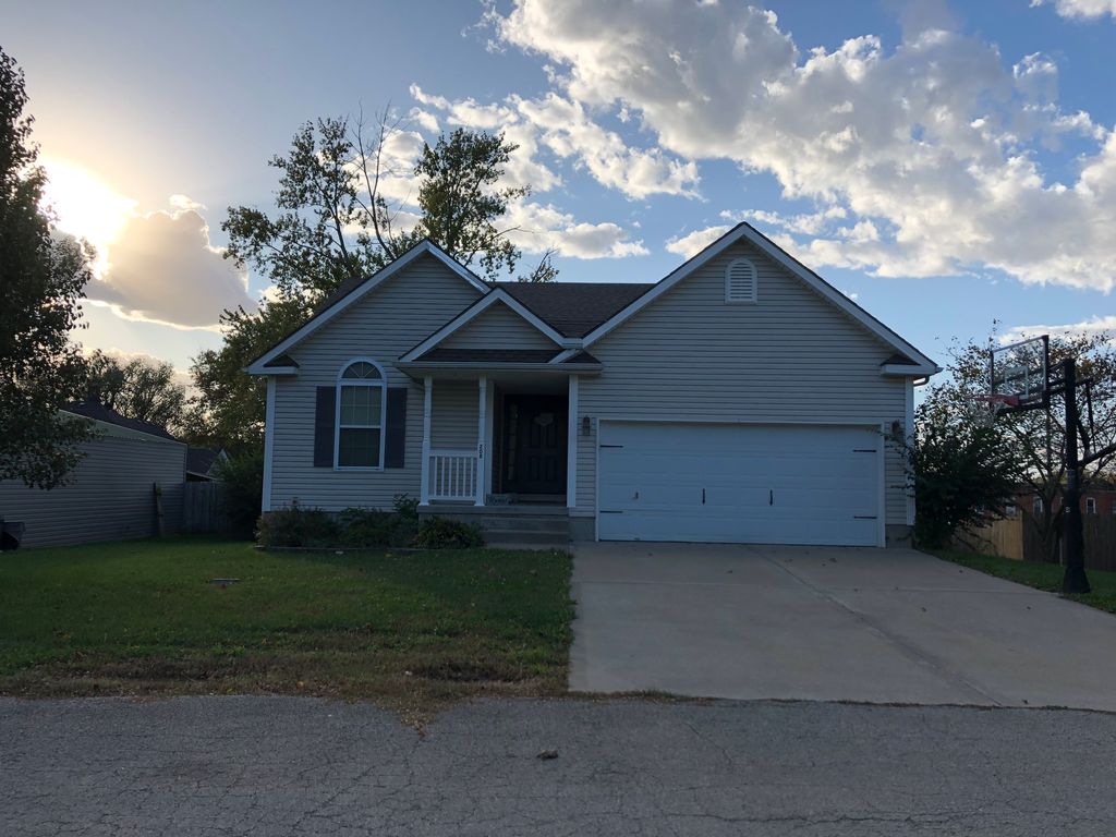 208 S May St, Dearborn, MO 64439 Trulia