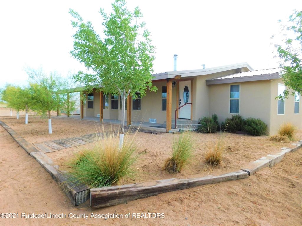 2405 County Road B10, La Mesa, NM 88044