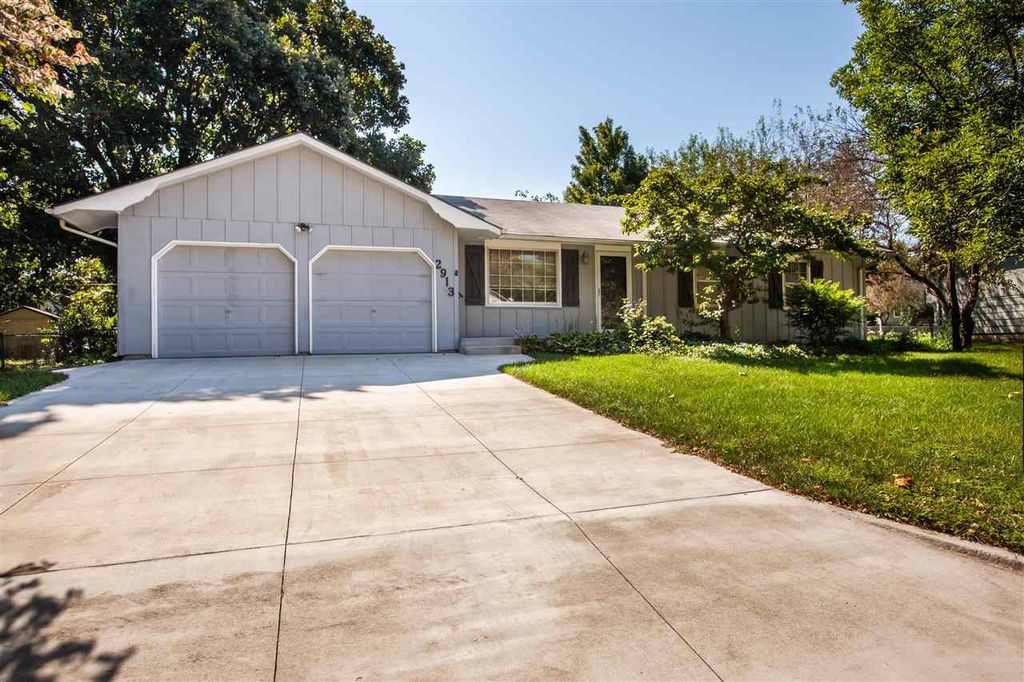 2913 Karen Ter, Manhattan, KS - 5 Bed, 3 Bath Single-Family Home - 42