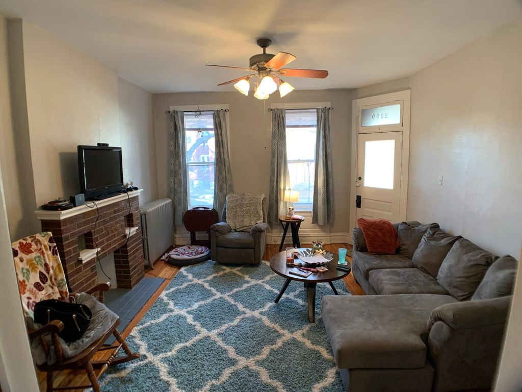 2209 Jules St, Saint Louis, MO 63104