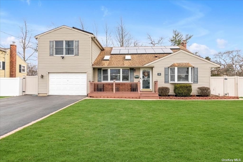 125 Elkton Lane, North Babylon, NY 11703 Trulia