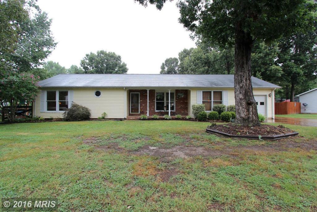 3810 Raynold Ct, Fredericksburg, VA 22407