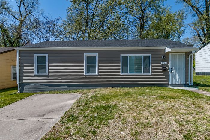361 Mueller Ave, Saint Louis, MO 63135 | Trulia