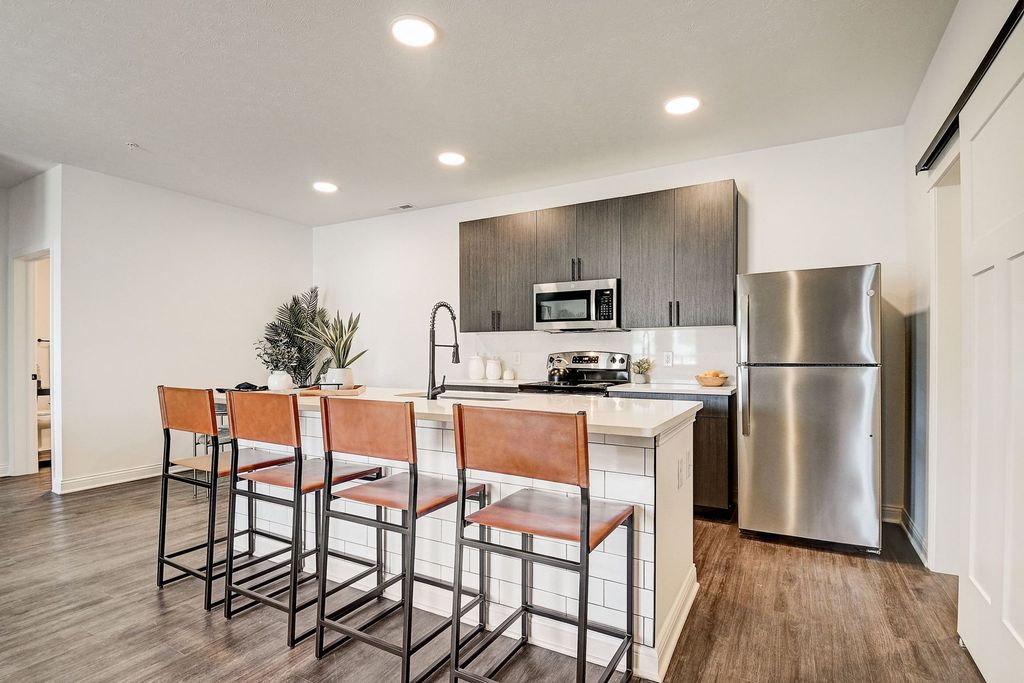 5821 Elevated Way B308, Whitestown, IN 46075 Apartment for Sale