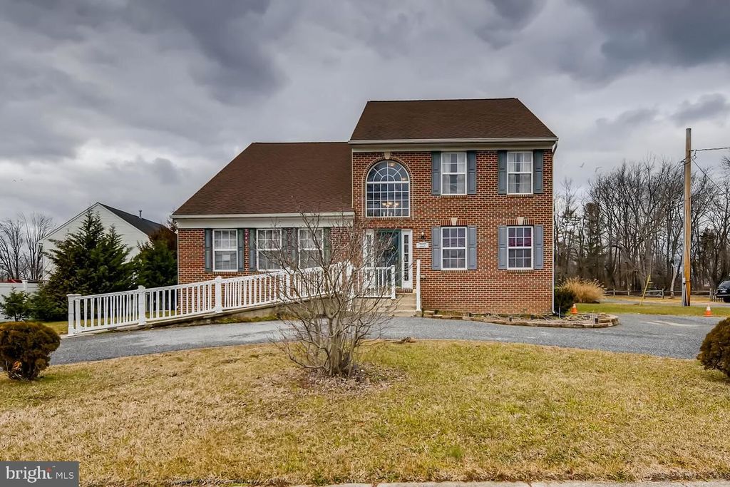 3202A Saint Lukes Ln, Gwynn Oak, MD 21207