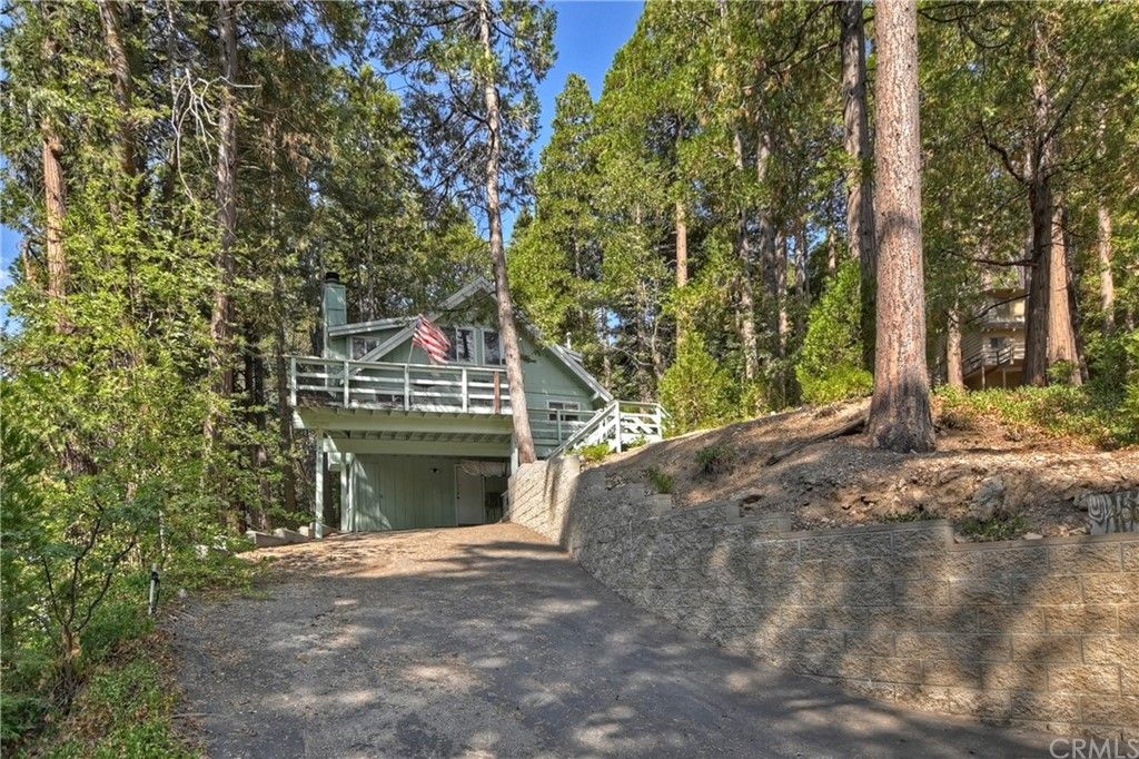 400 Terrace Rd, Lake Arrowhead, CA 92352