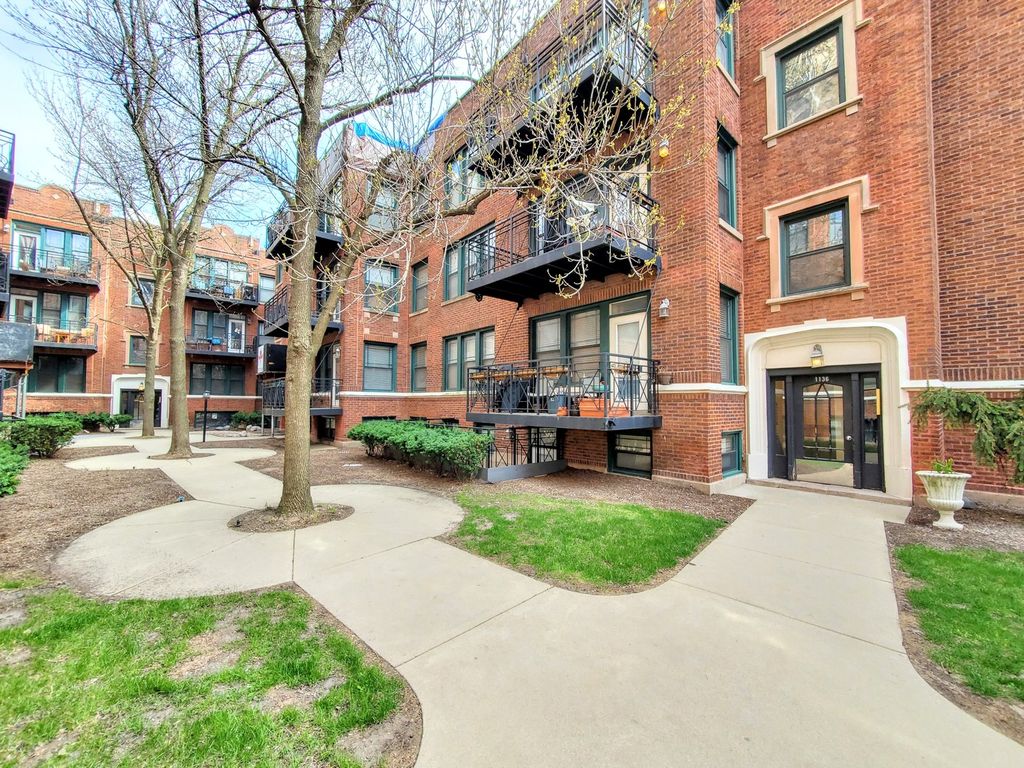 1136 W Pratt Blvd #GN, Chicago, IL 60626