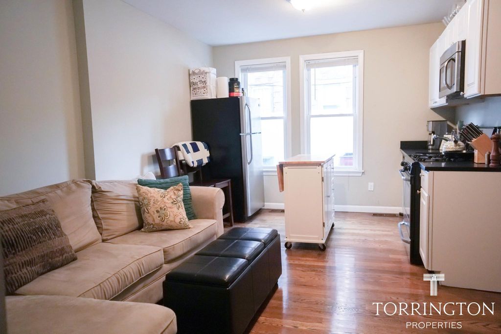 36 L St, Boston, MA 02127