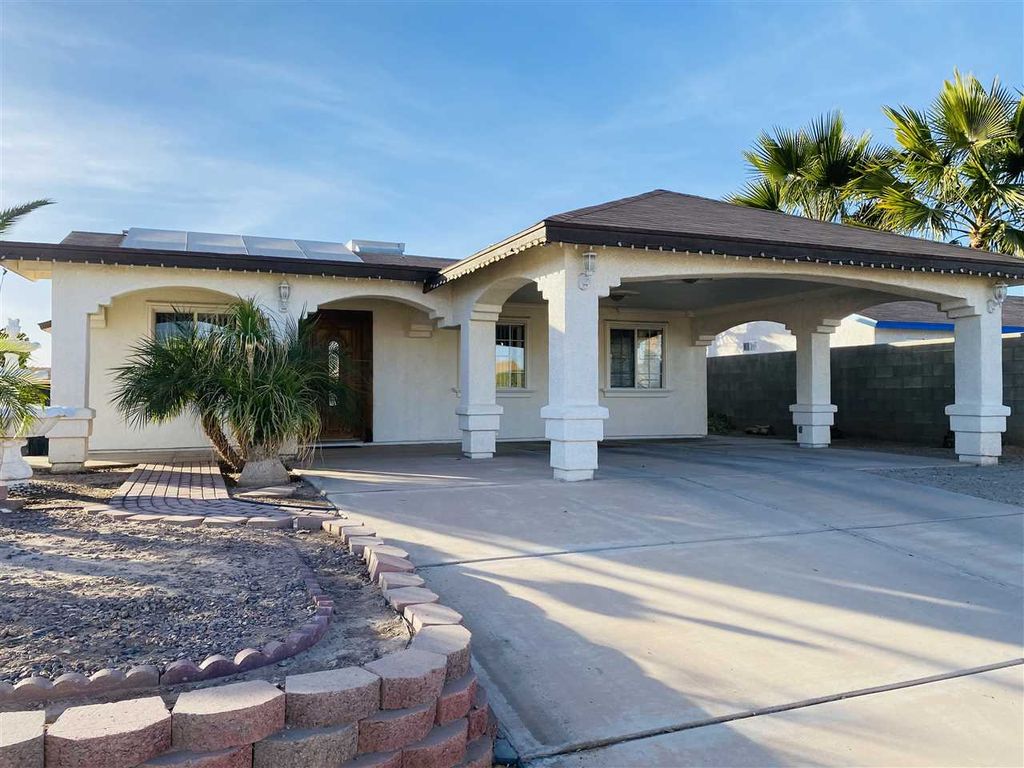 1224 N Los Portales Ave, San Luis, AZ 85336