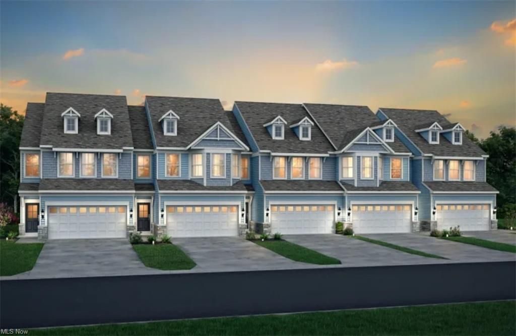 865 Three Dipper Ln, Aurora, OH 44202
