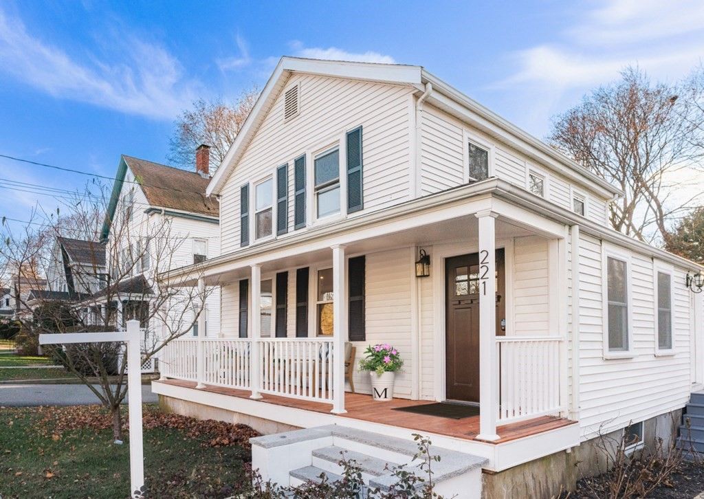 221 Thacher St, Milton, MA 02186