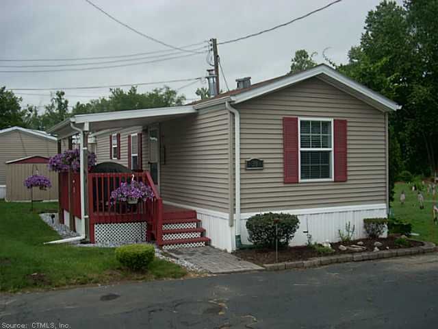 30 Pine St, East Windsor, CT 06088