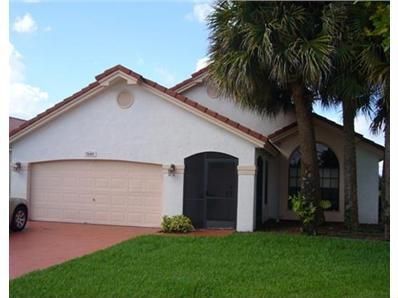 12421 Summer Springs Dr, Boynton Beach, FL 33437