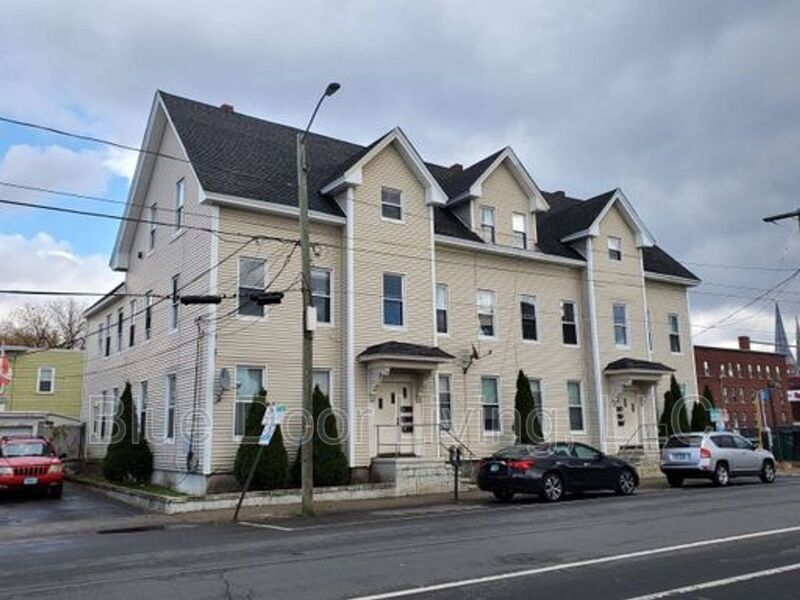 517 Chestnut St #3, Manchester, NH 03101
