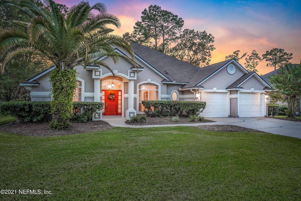 1648 Country Walk Dr, Fleming Island, FL 32003