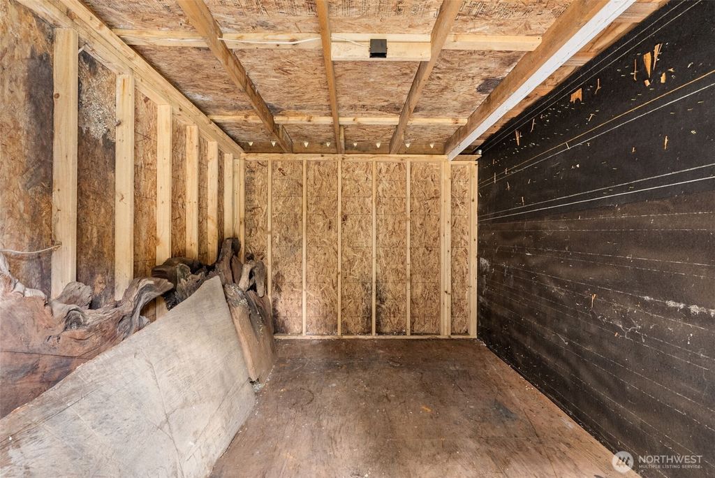 view 33rd full size image of this home