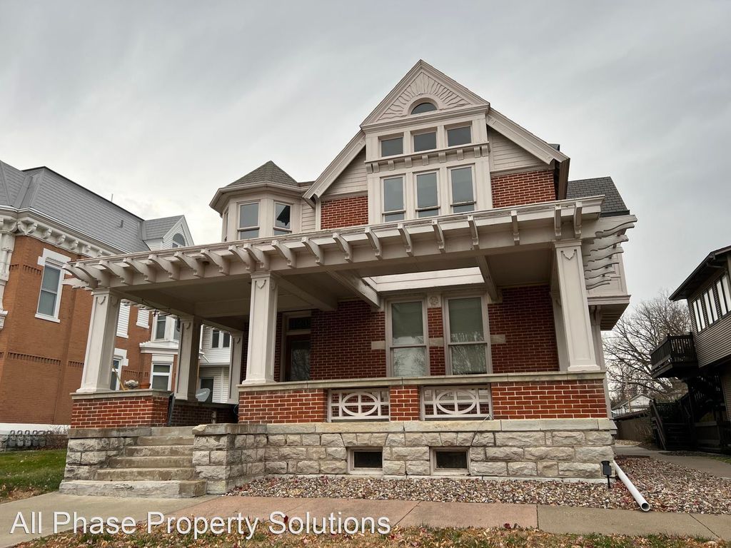 1235 Maine St #3, Quincy, IL 62301