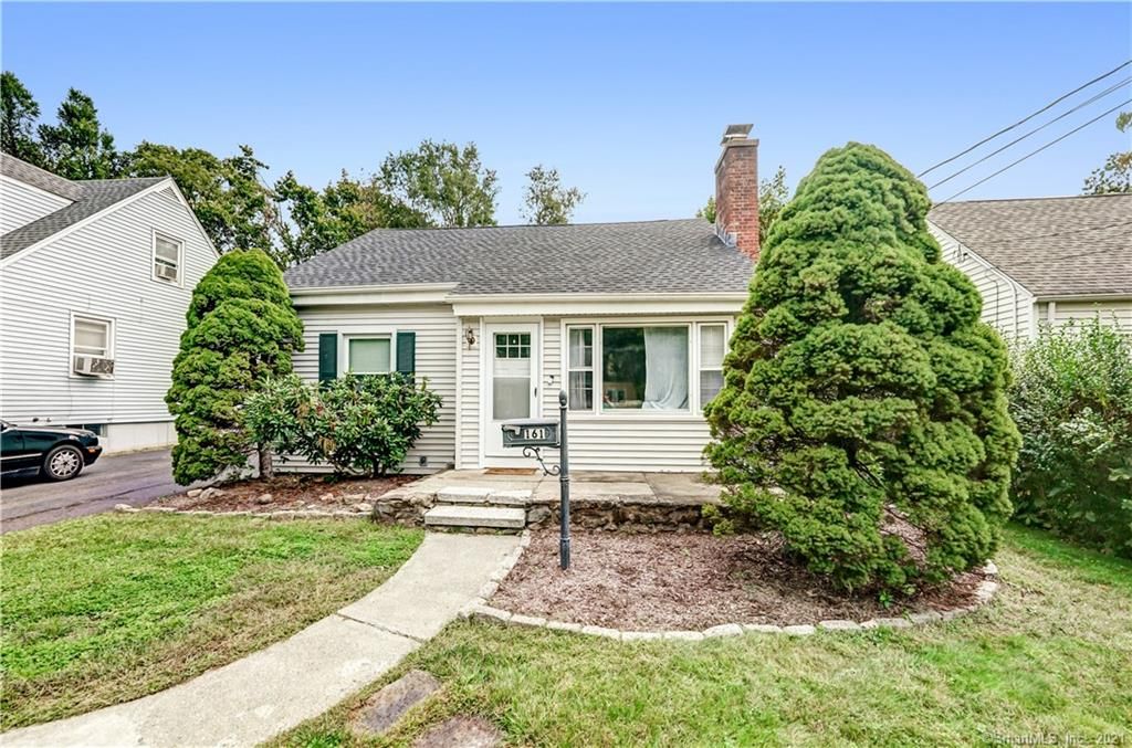 161 Dorrance St, Hamden, CT 06518