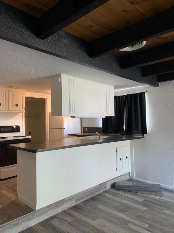 1709 S Lipscomb St #B, Amarillo, TX 79102