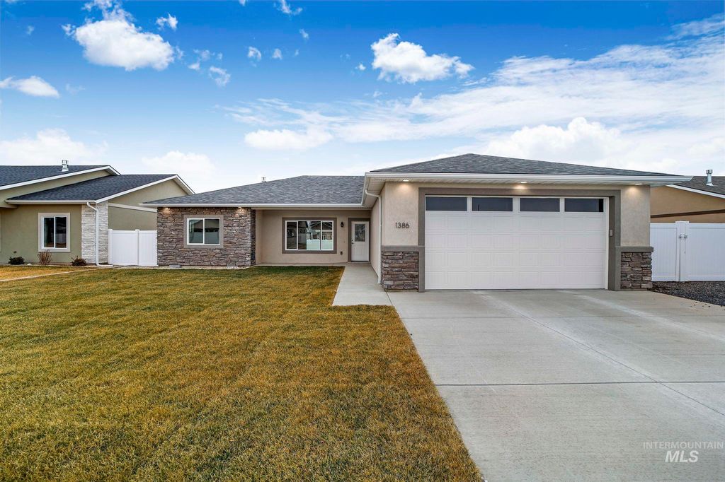 1383 Zephlyn St, Twin Falls, ID 83301 MLS 98924764 Trulia
