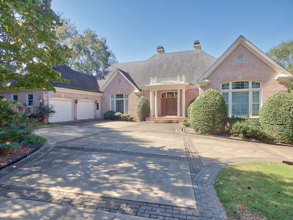 209 Montrose Dr, Mcdonough, GA 30253 4 Bed, 5 Bath SingleFamily Home