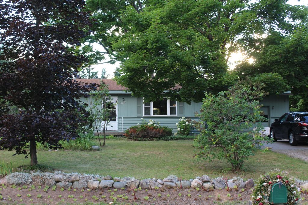 7182 Maple Dr, Alanson, MI 49706 Trulia