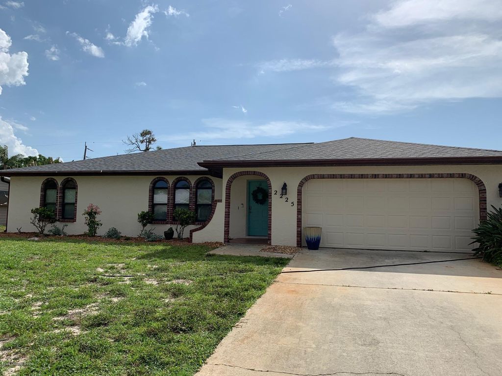 2225 Abalone Ave, Indialantic, FL 32903
