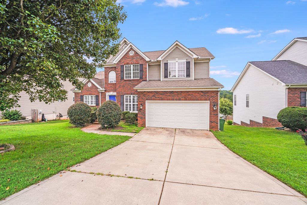 121 Riverfront Pkwy, Mount Holly, NC 28120