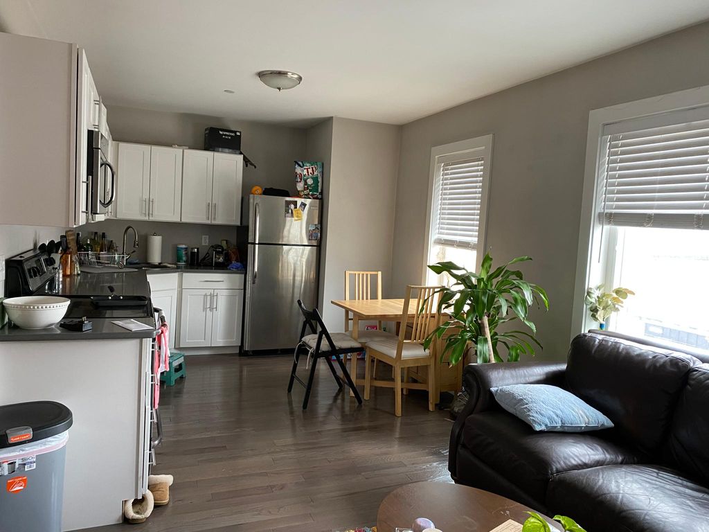 543 Dorchester Ave #5, Boston, MA 02127