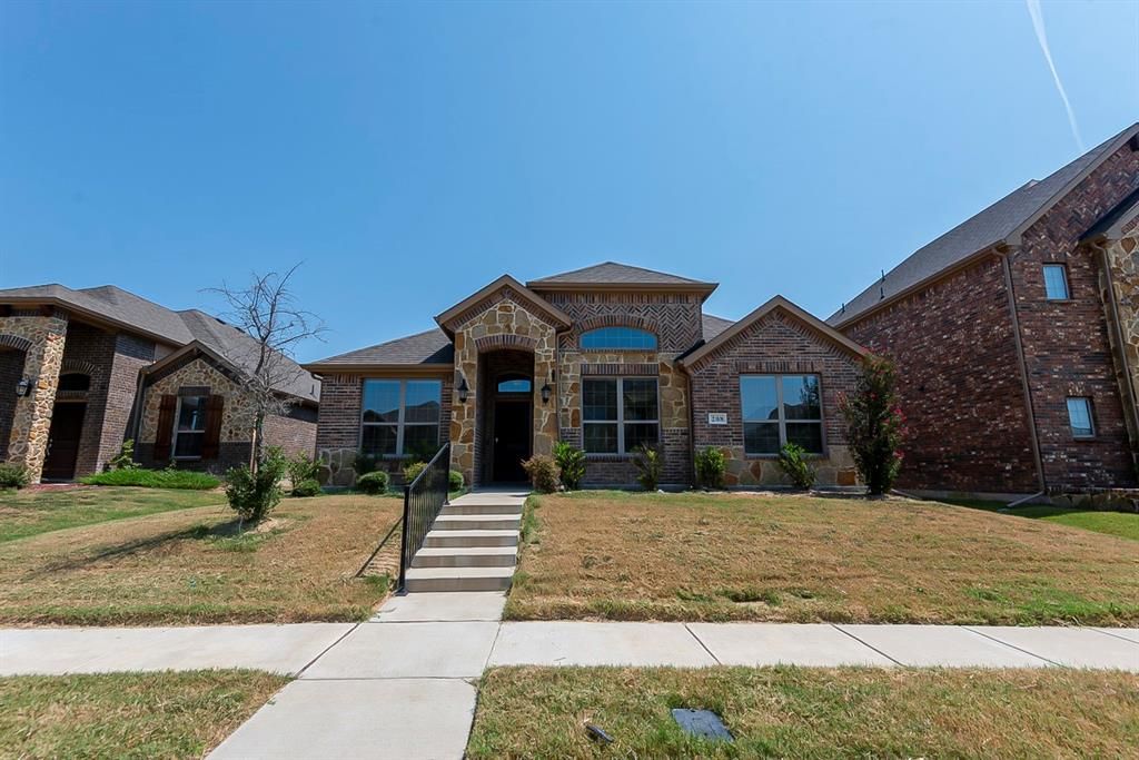 208 Melody Way, Red Oak, TX 75154