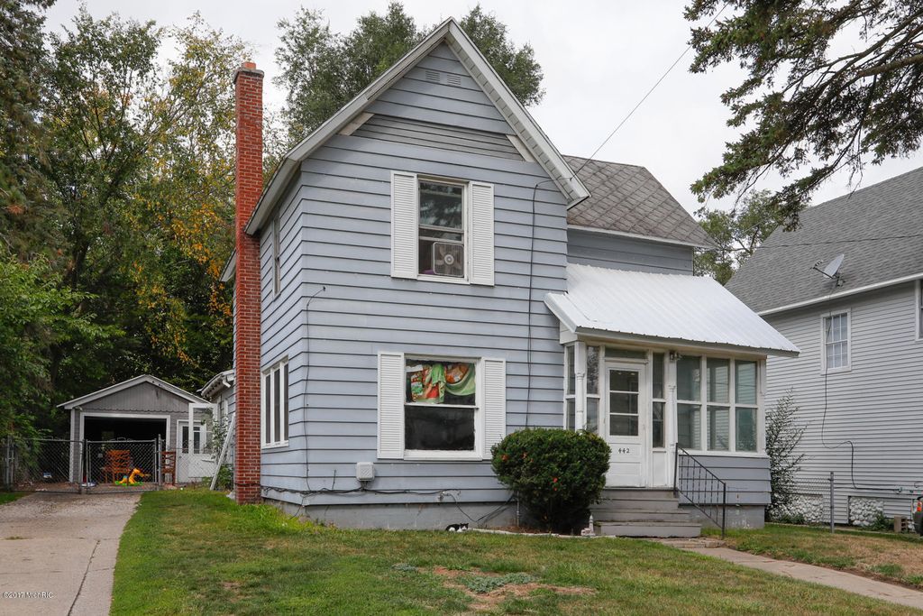 442 Washington Ave S, Battle Creek, MI 49015
