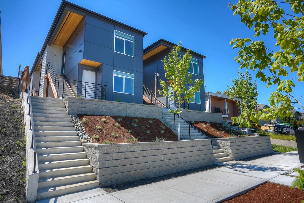 2420 S I St, Tacoma, WA 98405