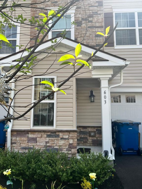 603 International Rd W, Monroe Township, NJ 08831