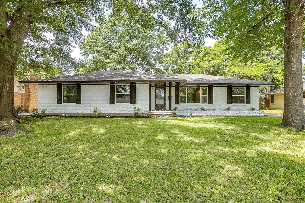 1009 Lakeshore Dr, Mesquite, TX 75149