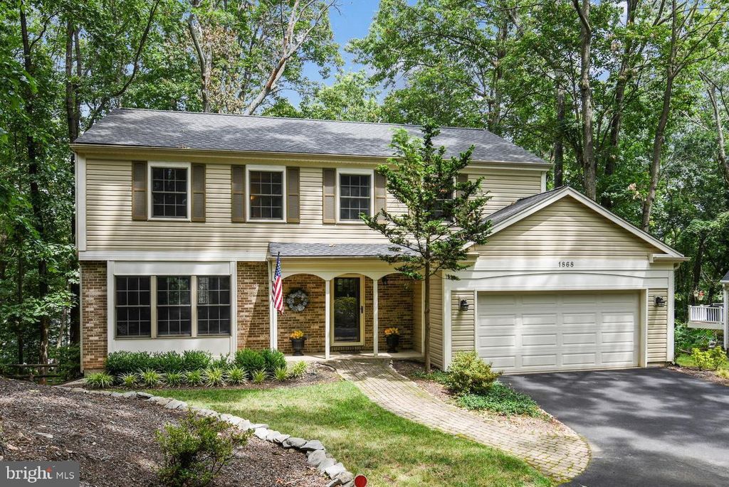 1868 Post Oak Trl, Reston, VA 20191