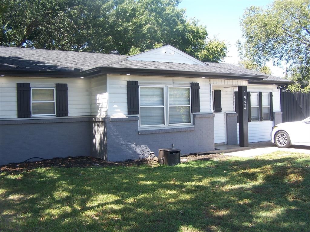 1924 Southridge Dr, Arlington, TX 76010