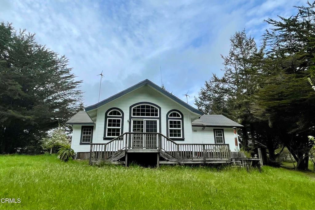 31351 Country Rd, Fort Bragg, CA 95437