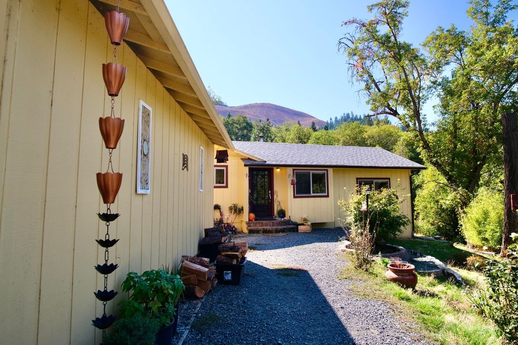 6115 Fish Hatchery Rd, Grants Pass, OR 97527 Trulia