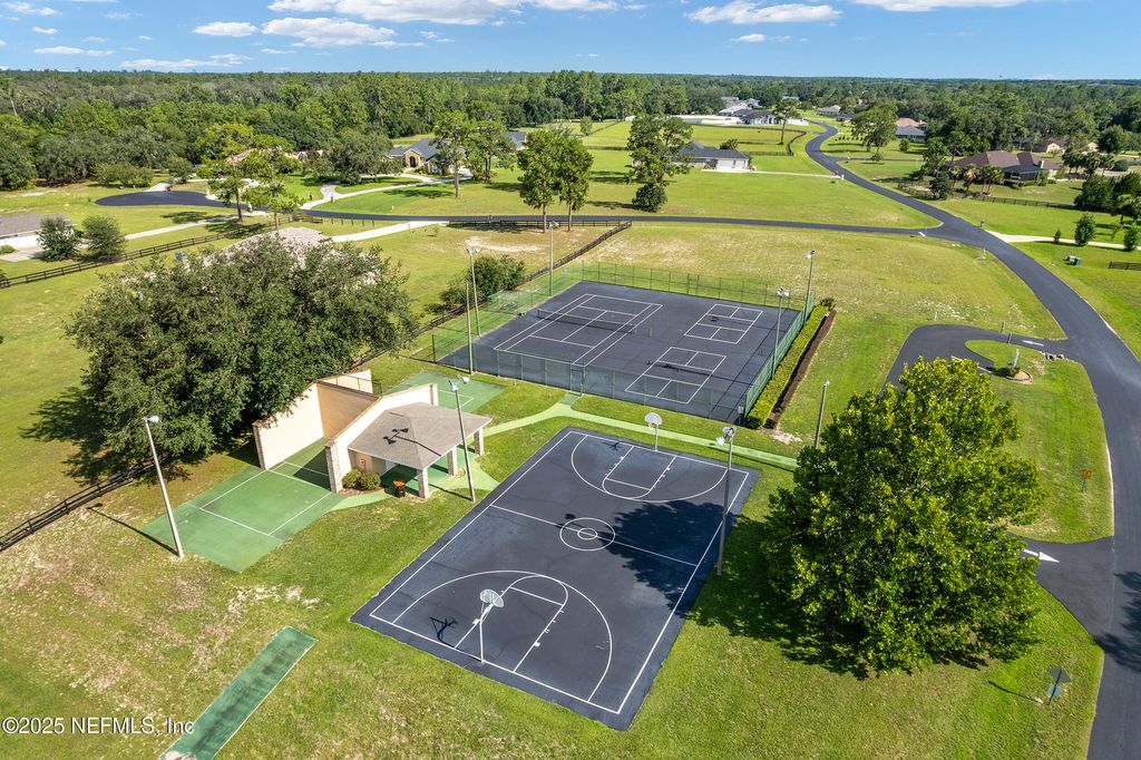 NE 66TH ST Silver Springs FL - Ade874c0924eed3fcafec43d5e542b99 Full 