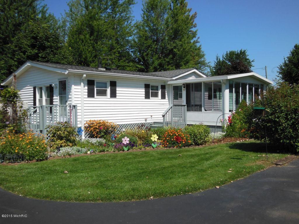 456 Sycamore Dr, Coldwater, MI 49036