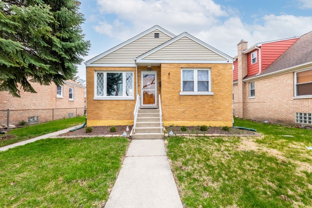 2321 Grove St, River Grove, IL 60171