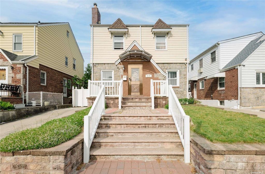 4844 196th Street, Fresh Meadows, NY 11365 SingleFamily Home for Sale