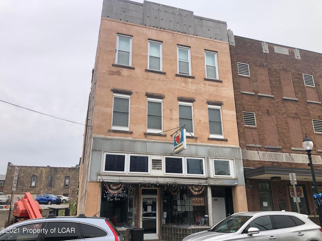 634 Center St, Freeland, PA 18224