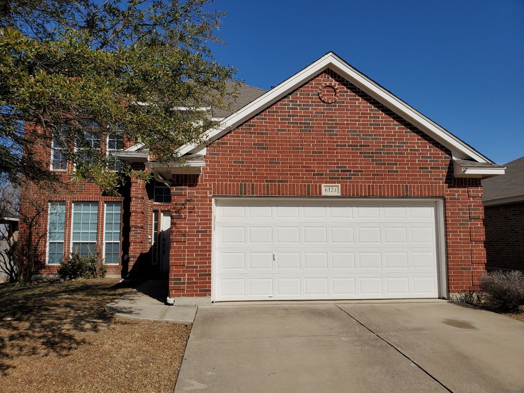 6124 Horse Trap Dr, Fort Worth, TX 76179