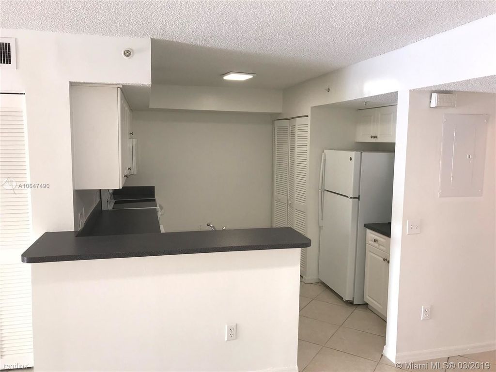 150 NW 96th Ave #9208, Hollywood, FL 33024