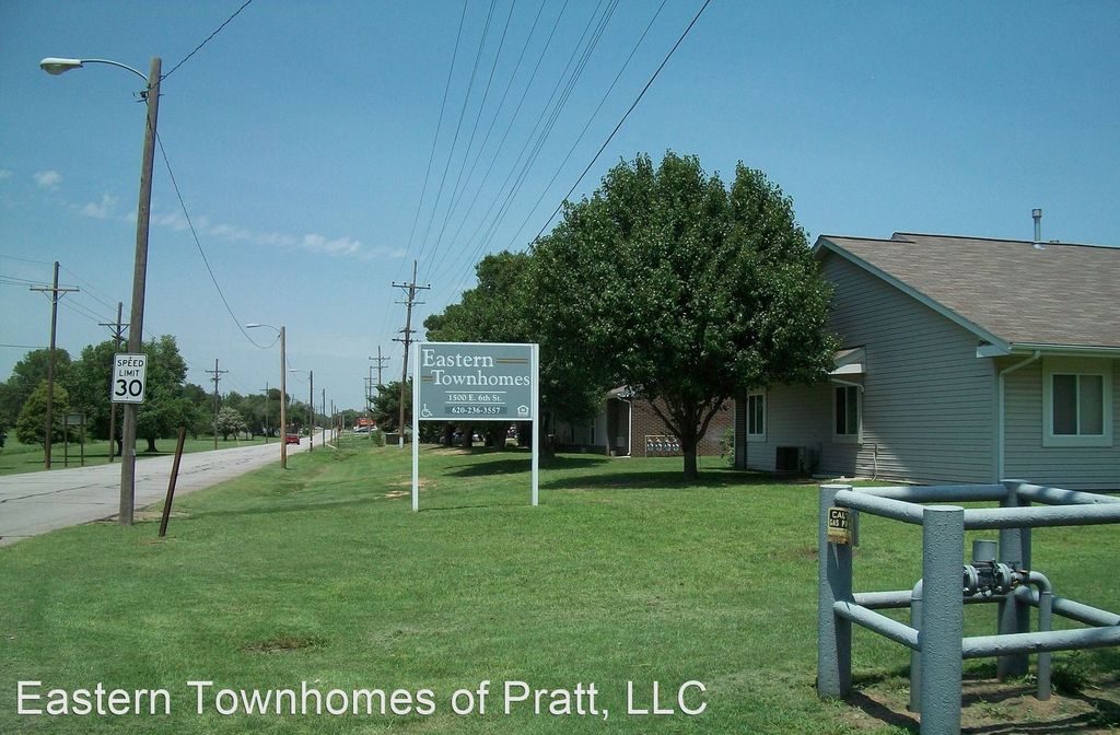 1500 E 6th St #3, Pratt, KS 67124