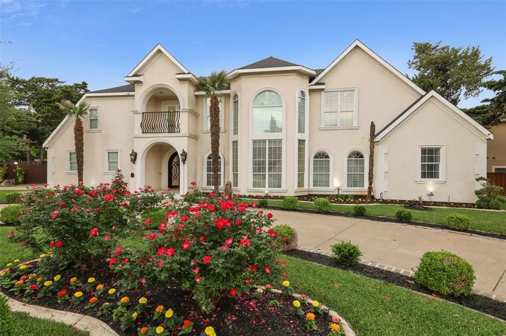 505 W Colorado Blvd, Dallas, TX 75208