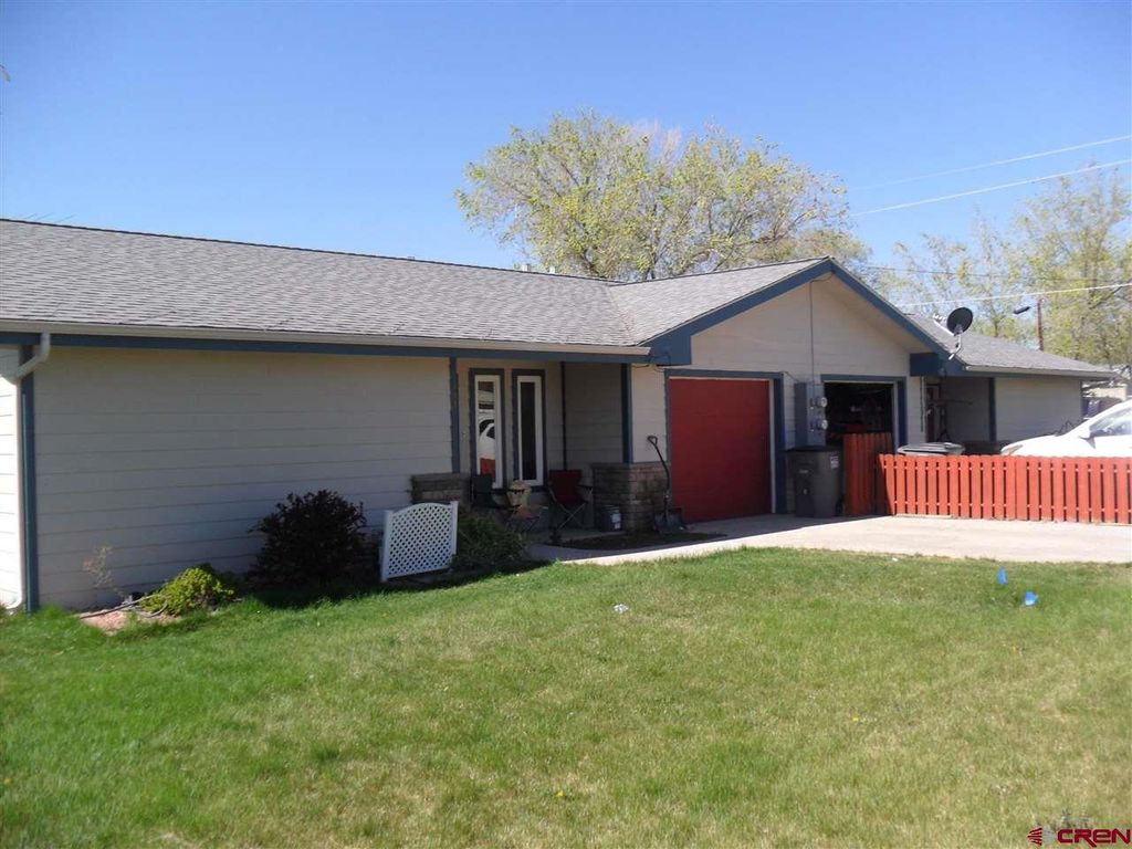305 W 3rd St, Cortez, CO 81321