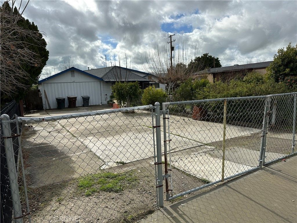 1004 E Shasta St, Avenal, CA 93204 Trulia